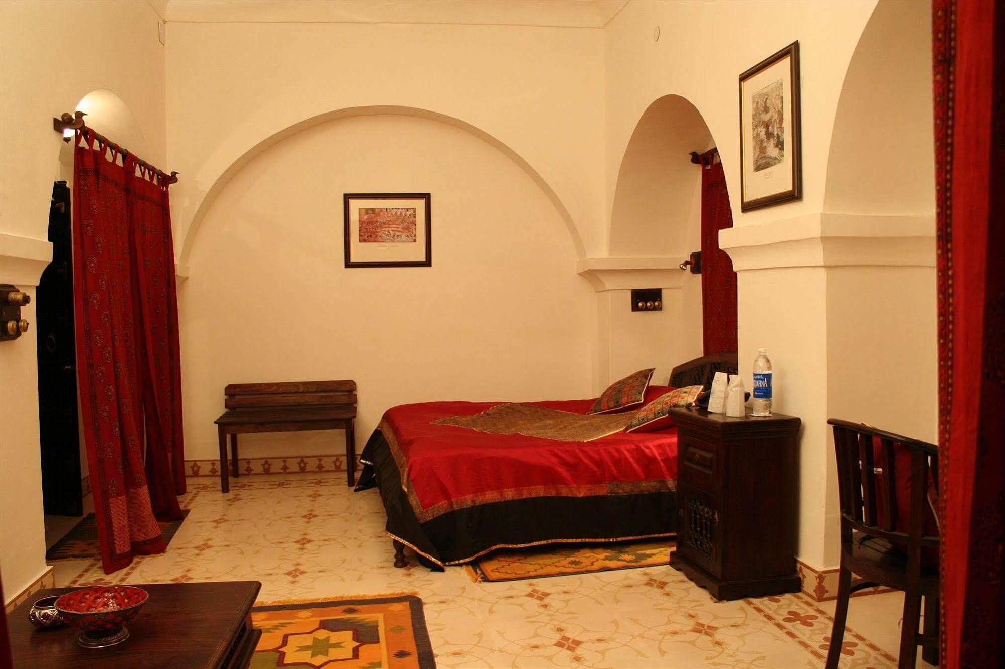 Hotel Deogarh Mahal à Devgarh  Extérieur photo